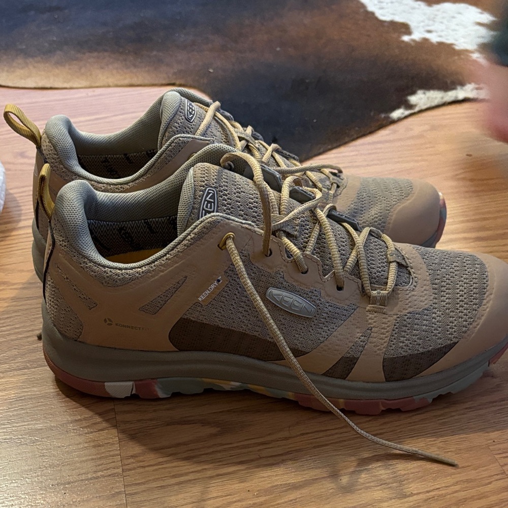 Keen Brown Outdoor Sneakers